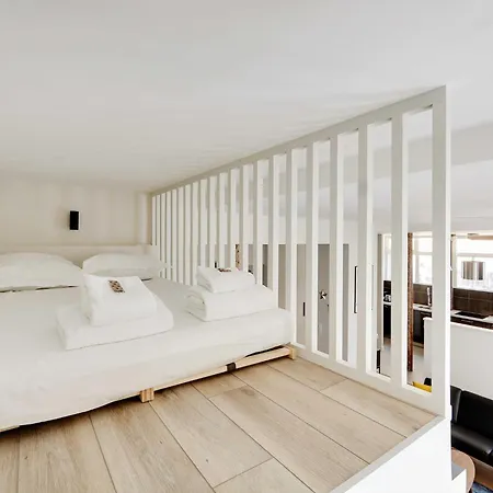 Appartamento Authentic Loft - 2br 8p - Place De La Republique Parigi